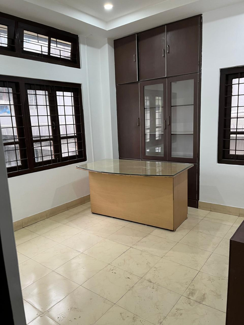 Semi Furnished 4bhk in RG Baruah Road, Zoo Tiniali, Guwahati, Assam, India for Rent